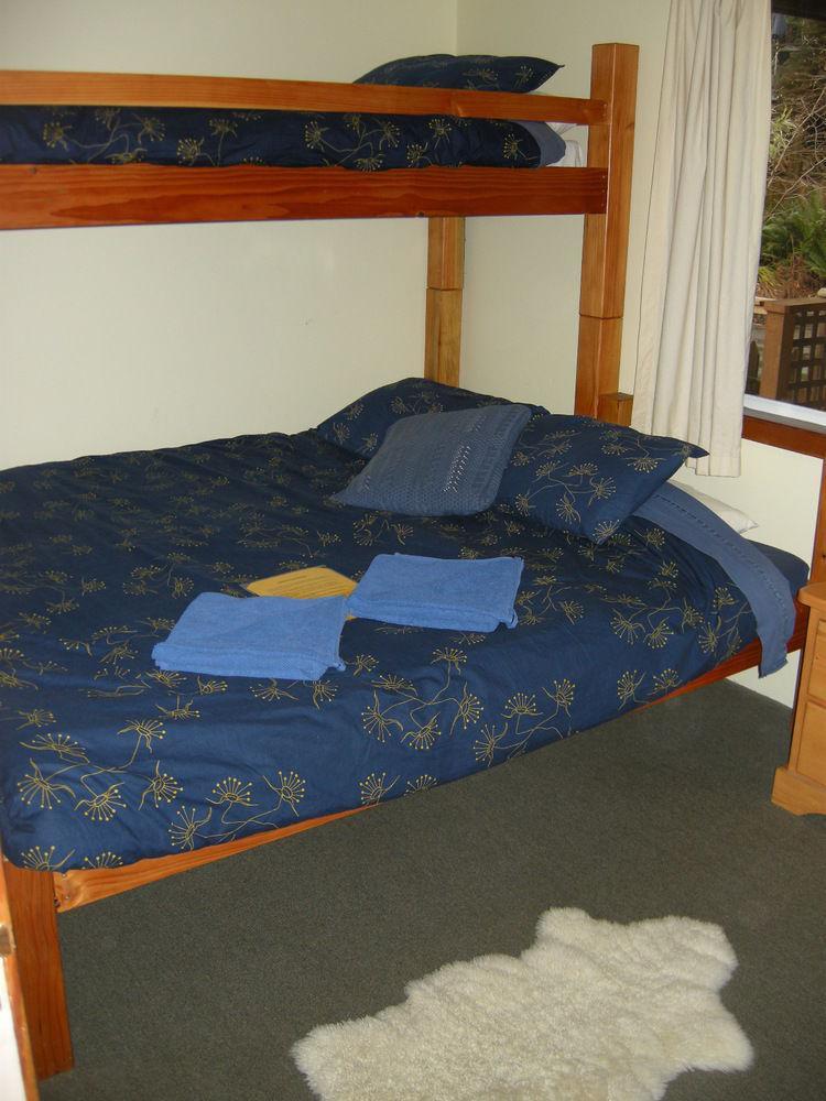 Up The Creek Backpacker'S Lodge Roberts Creek Εξωτερικό φωτογραφία