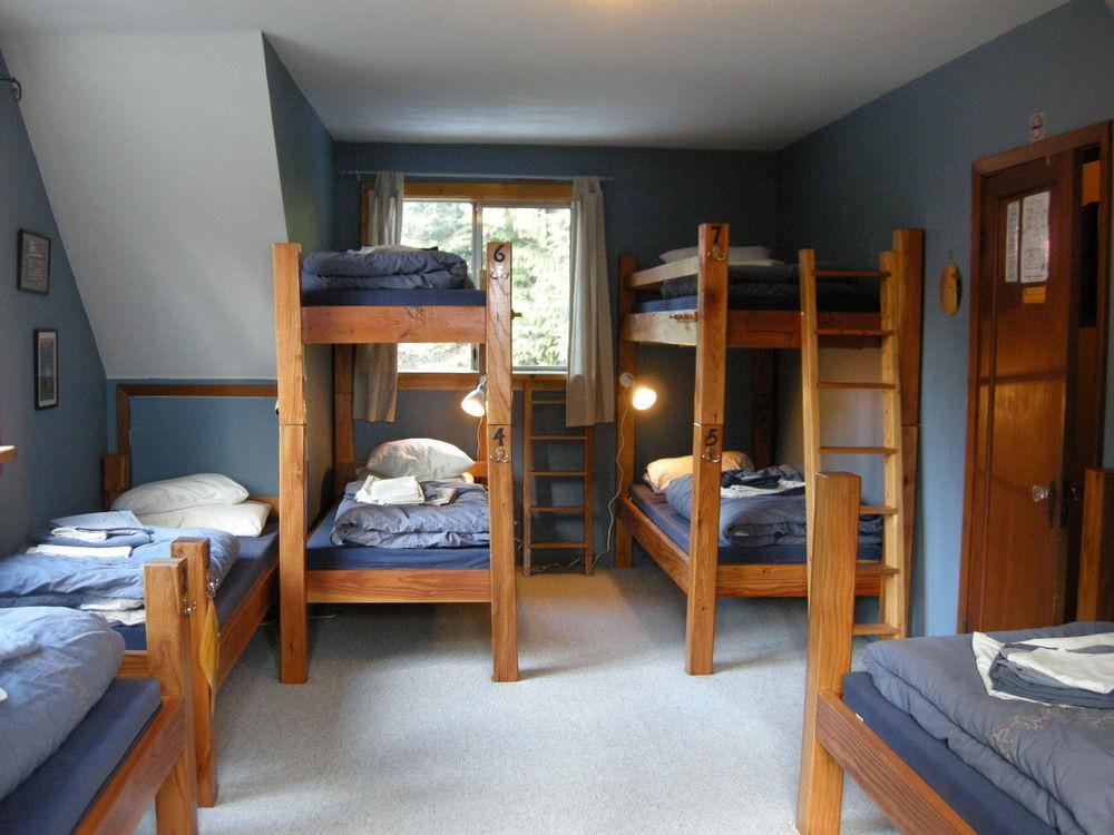 Up The Creek Backpacker'S Lodge Roberts Creek Εξωτερικό φωτογραφία